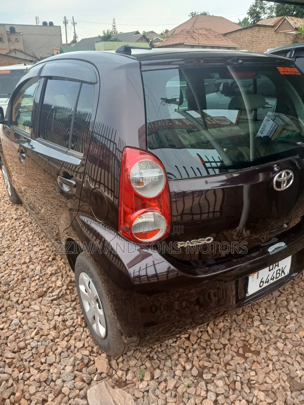 Toyota Passo 1.0 FWD 2016 Black