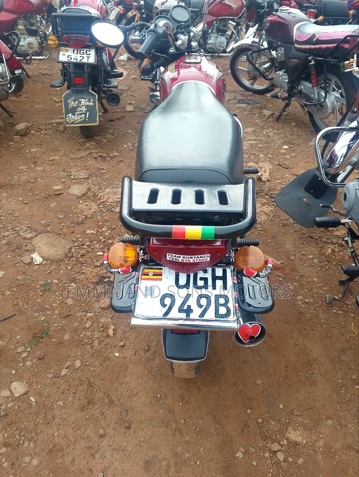 Bajaj Boxer 100 2025 Red