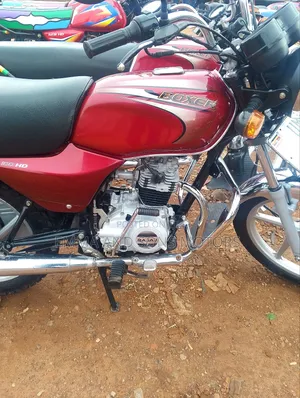Bajaj Boxer 100 2025 Red