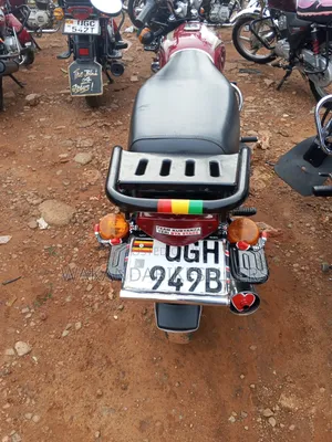 Bajaj Boxer 100 2024 Red