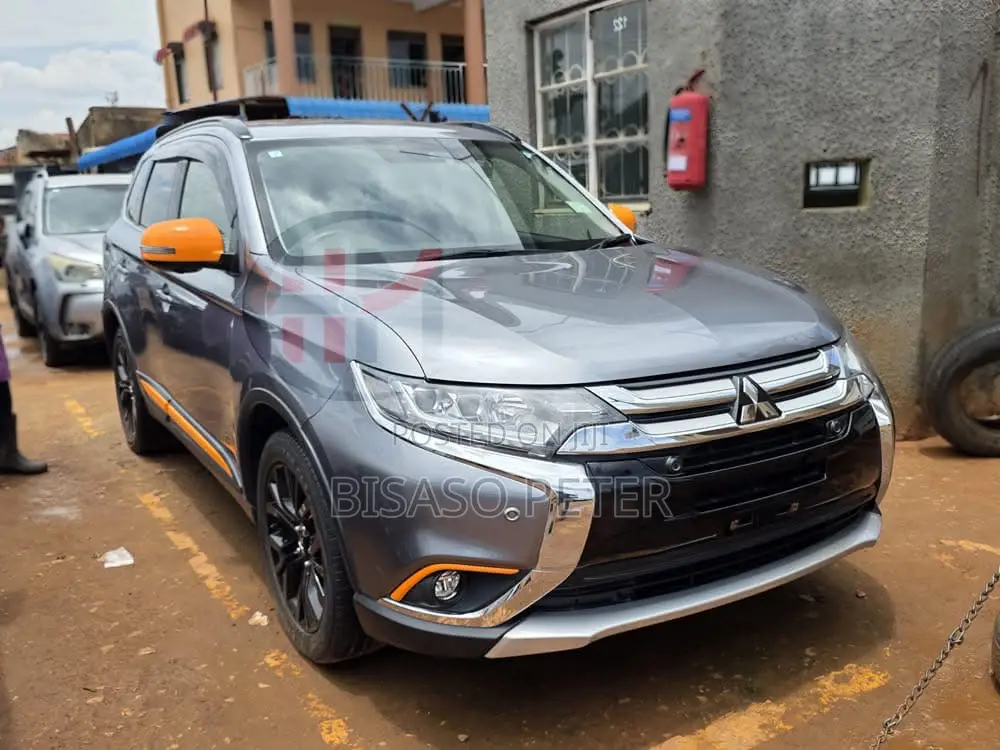 Mitsubishi Outlander 2017 Gray