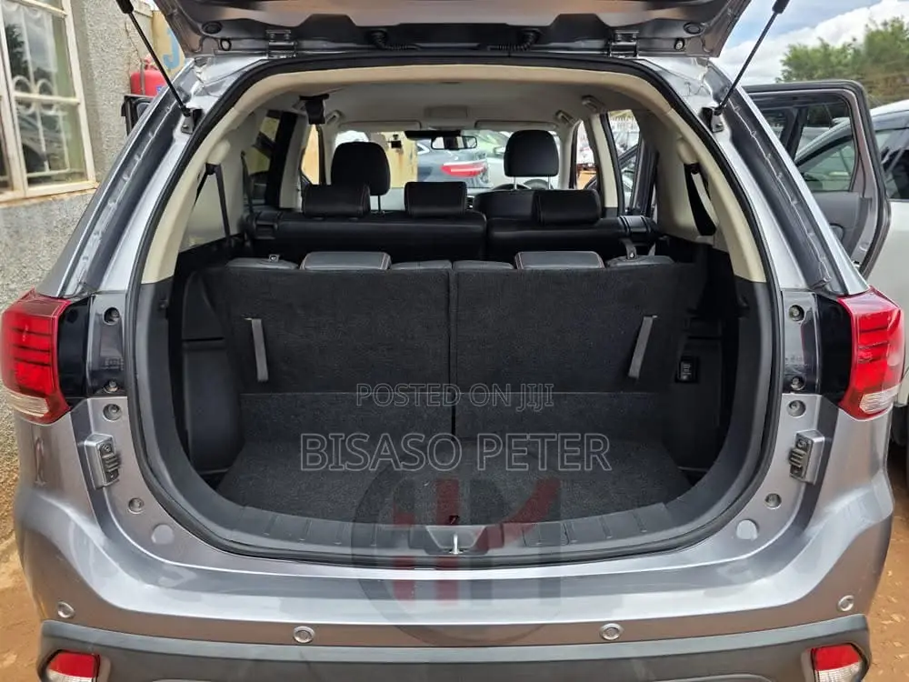 Mitsubishi Outlander 2017 Gray