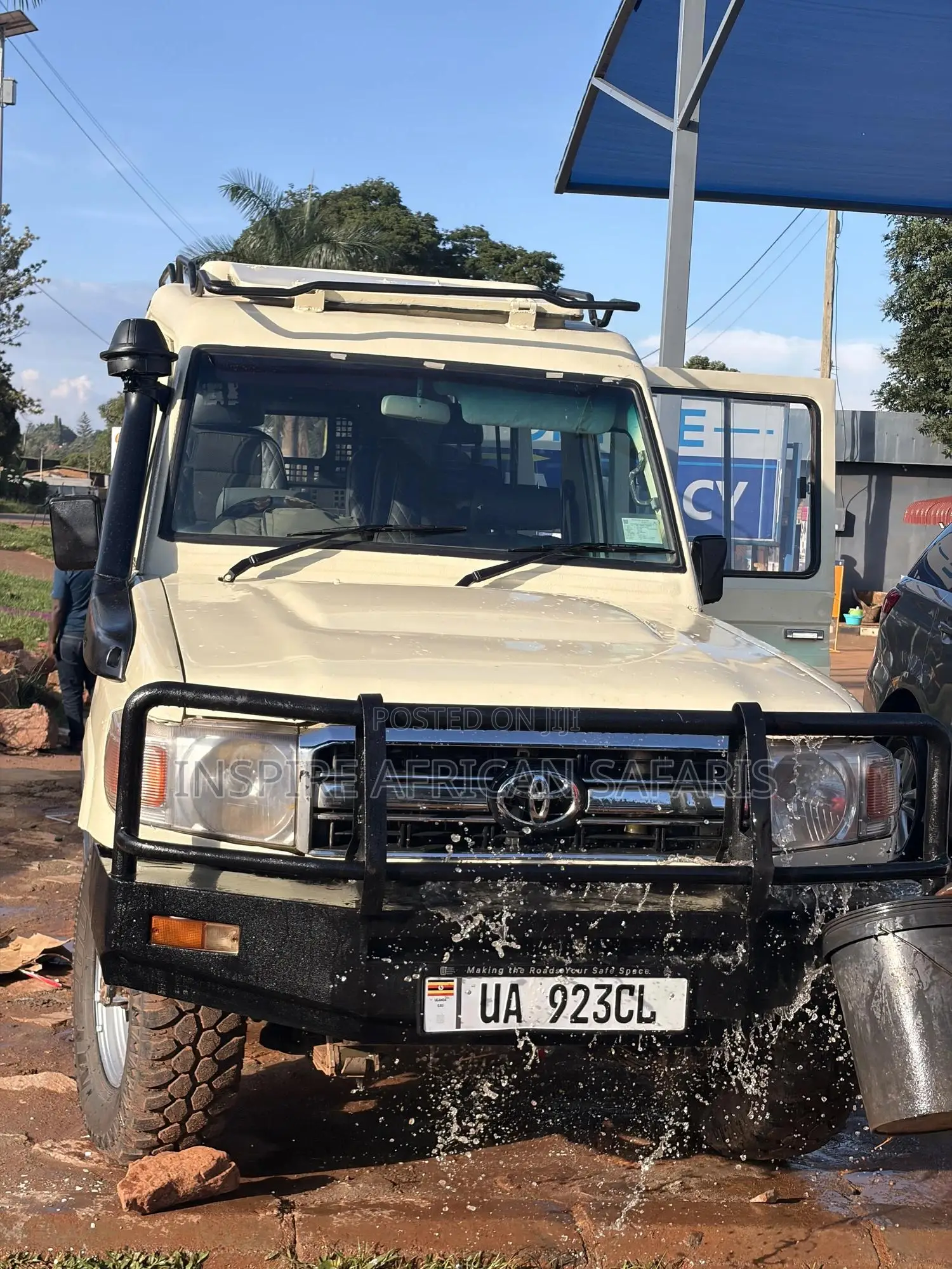 Toyota Land Cruiser 1999 Beige