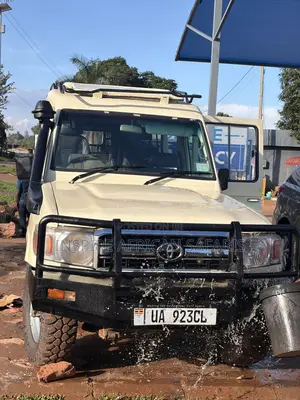 Toyota Land Cruiser 1999 Beige
