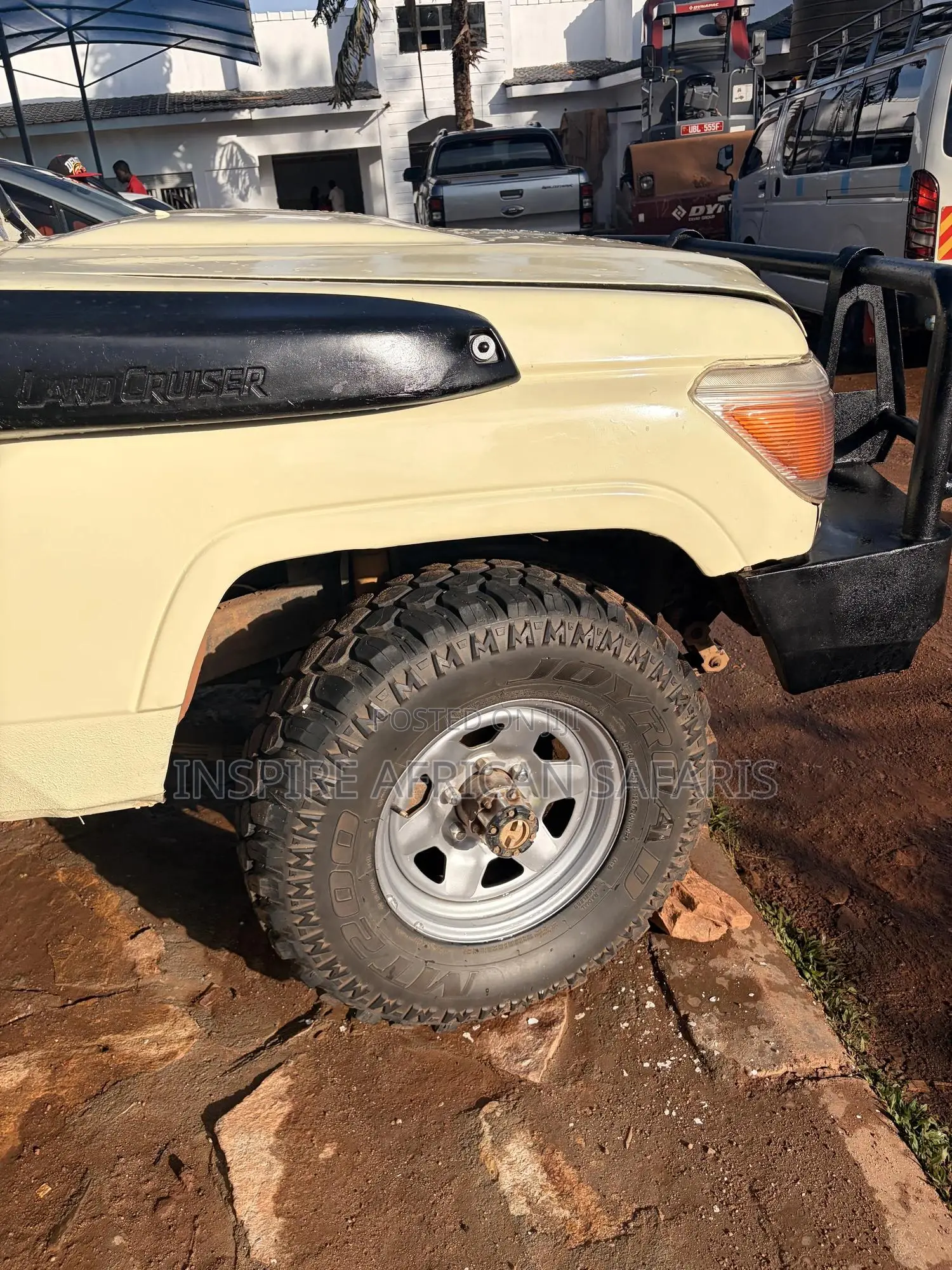 Toyota Land Cruiser 1999 Beige