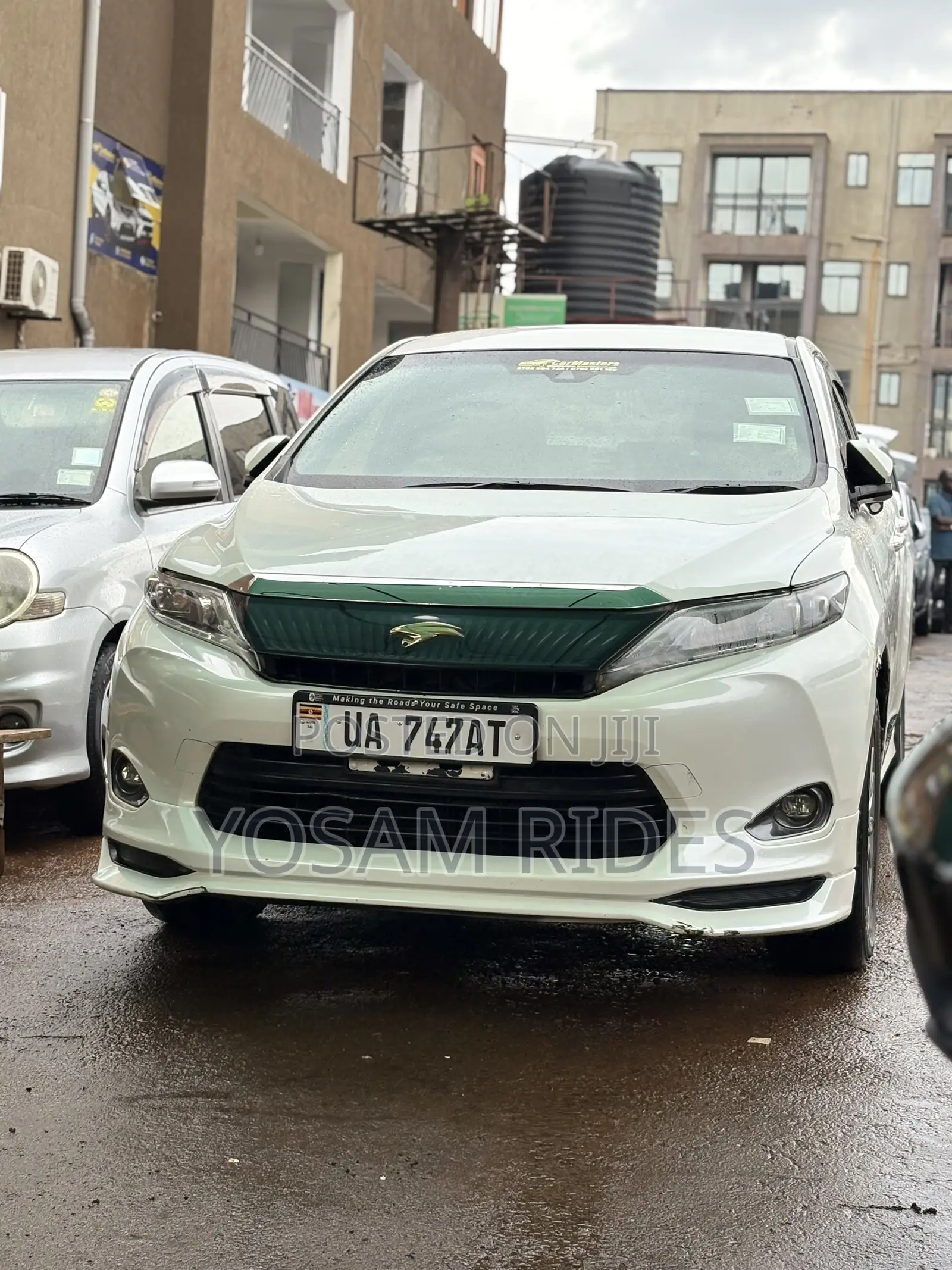 Toyota Harrier 2.0 2015 White
