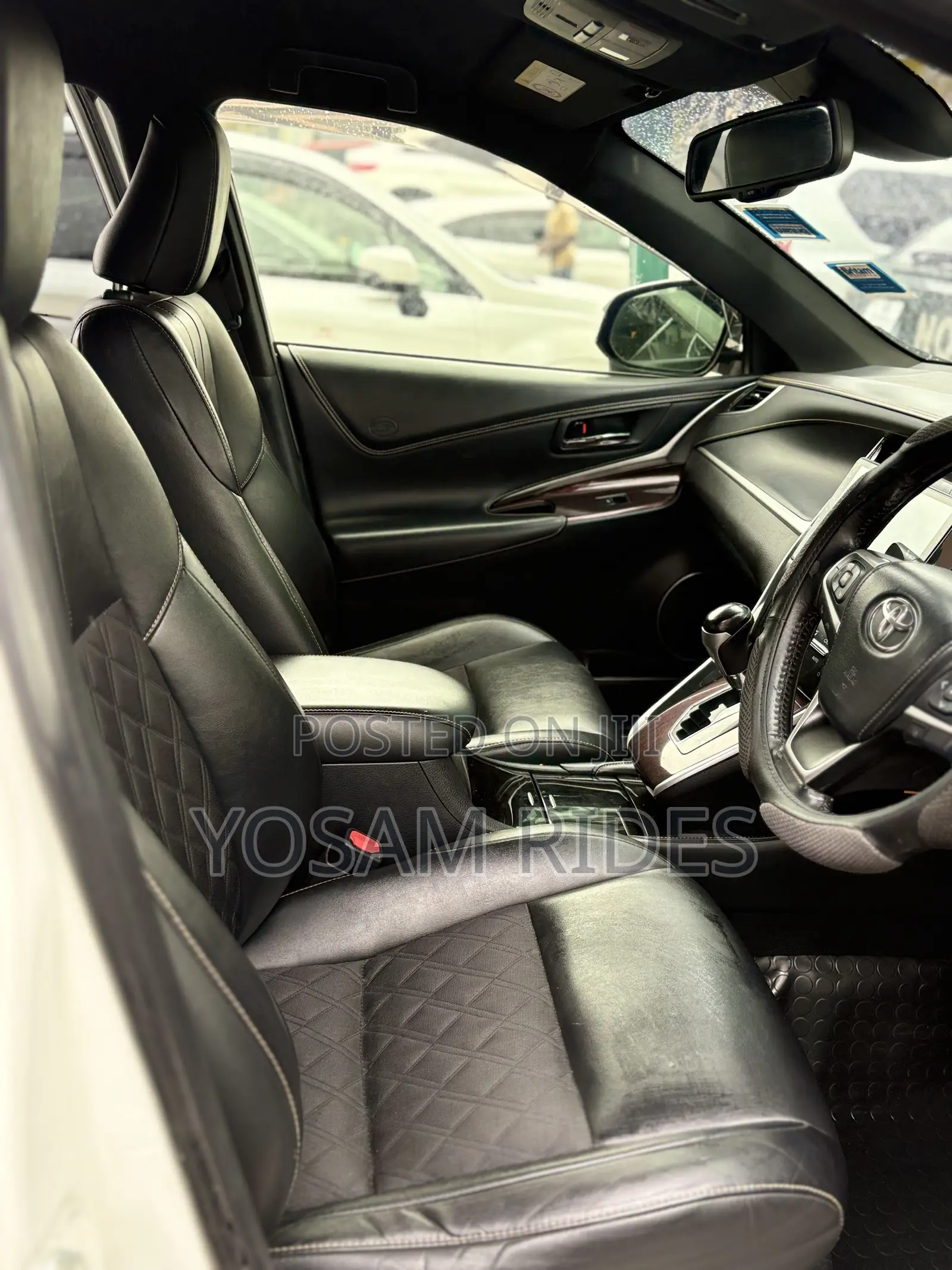 Toyota Harrier 2.0 2015 White