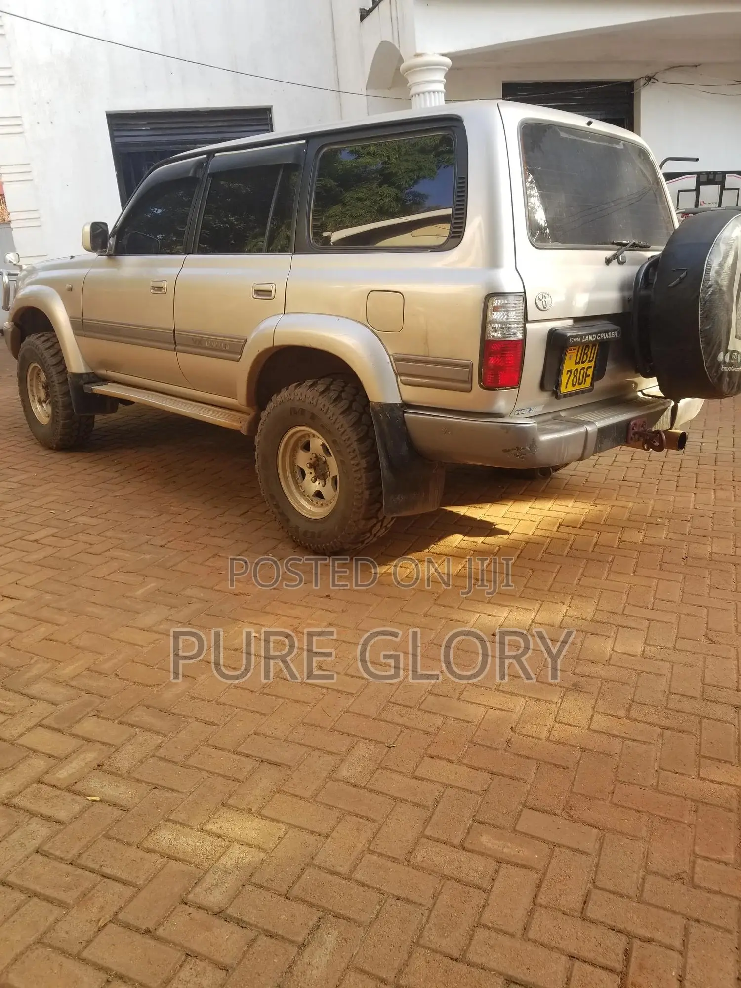 Toyota Land Cruiser 90 1997 Silver