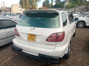 Toyota Harrier 2003 White