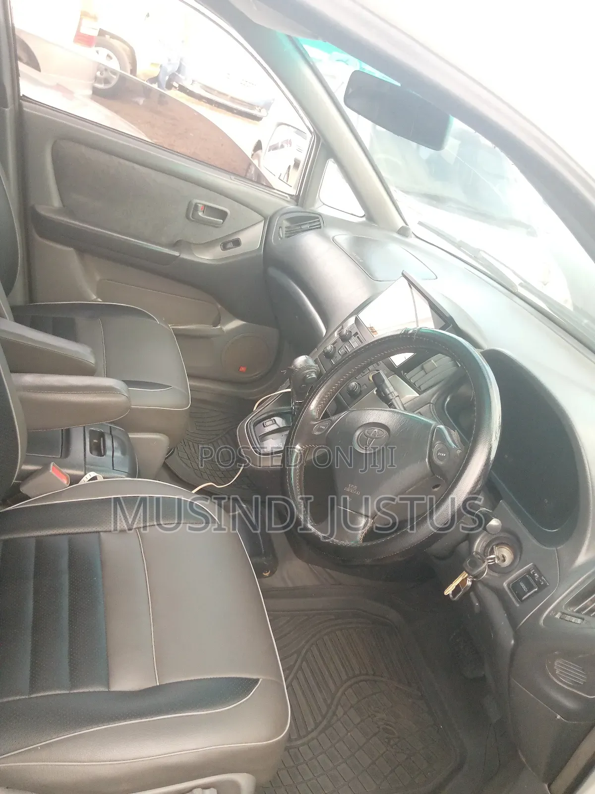 Toyota Harrier 2003 White