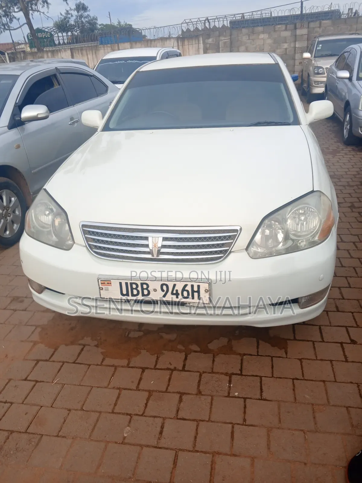 Toyota Mark II 2001 White