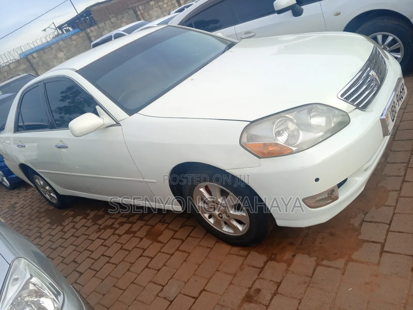 Toyota Mark II 2001 White