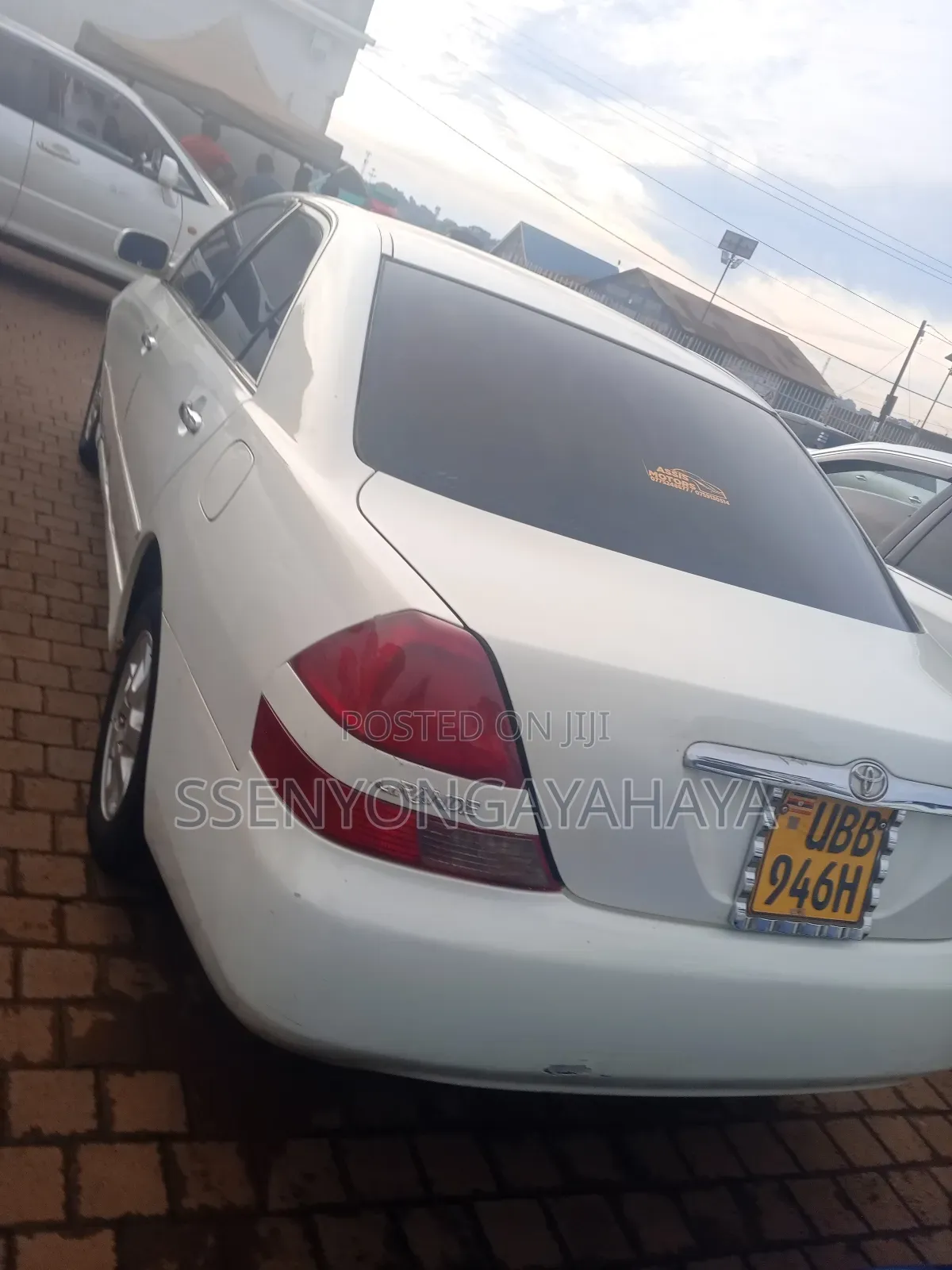 Toyota Mark II 2001 White