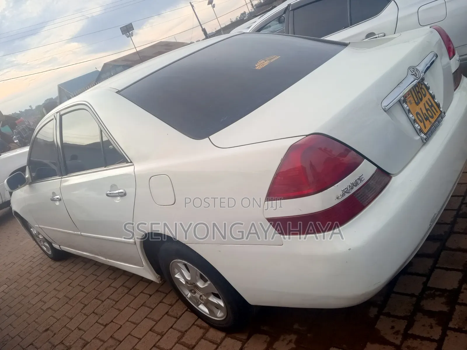 Toyota Mark II 2001 White