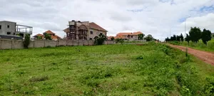 18 Decimals Plot Near Akright Estate Viewing Express Highway.