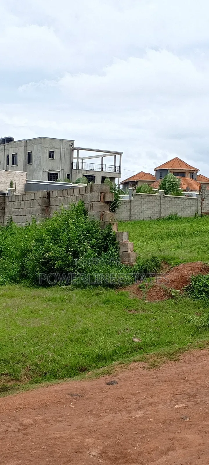 18 Decimals Plot Near Akright Estate Viewing Express Highway.