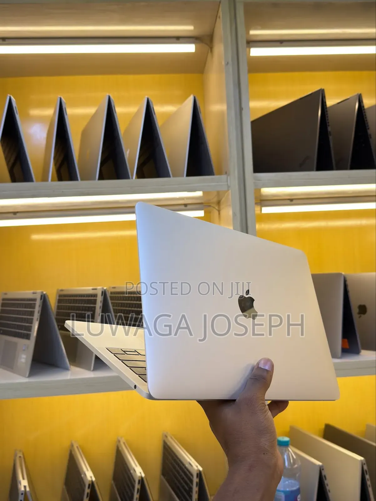 Laptop Apple MacBook Pro 2017 8GB Intel Core i5 SSD 256GB