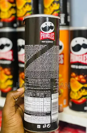 Pringles Hot Spicy Flavored Potato Crisps 165g