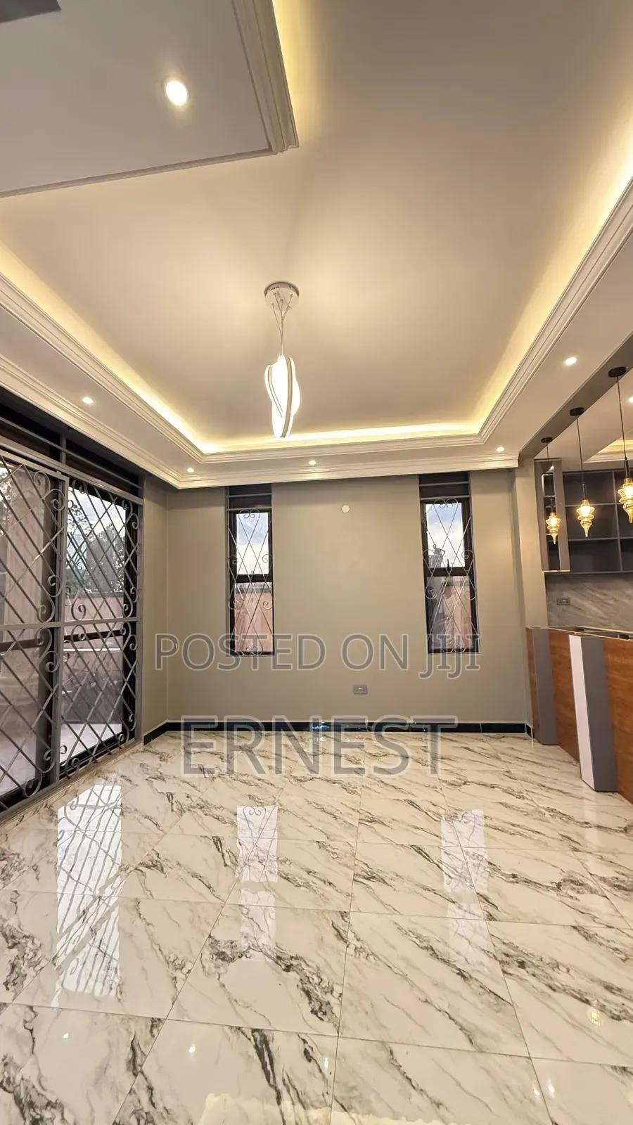 7bdrm Maisonette in Kira for sale