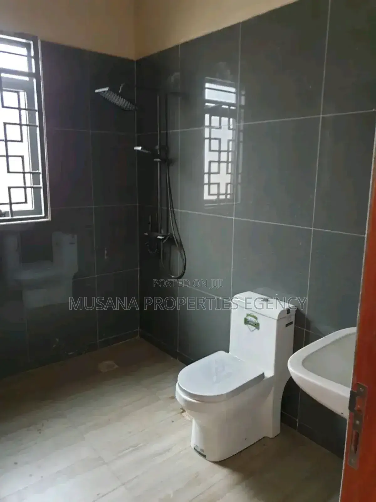 2bdrm Apartment in Mbuya Nakawa Estate for rent