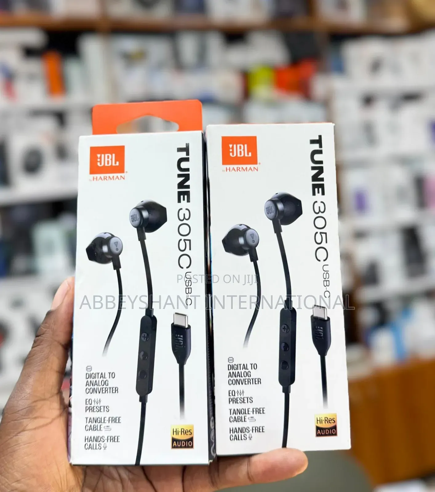 JBL Tune 305c Usb-C Wired Earphones