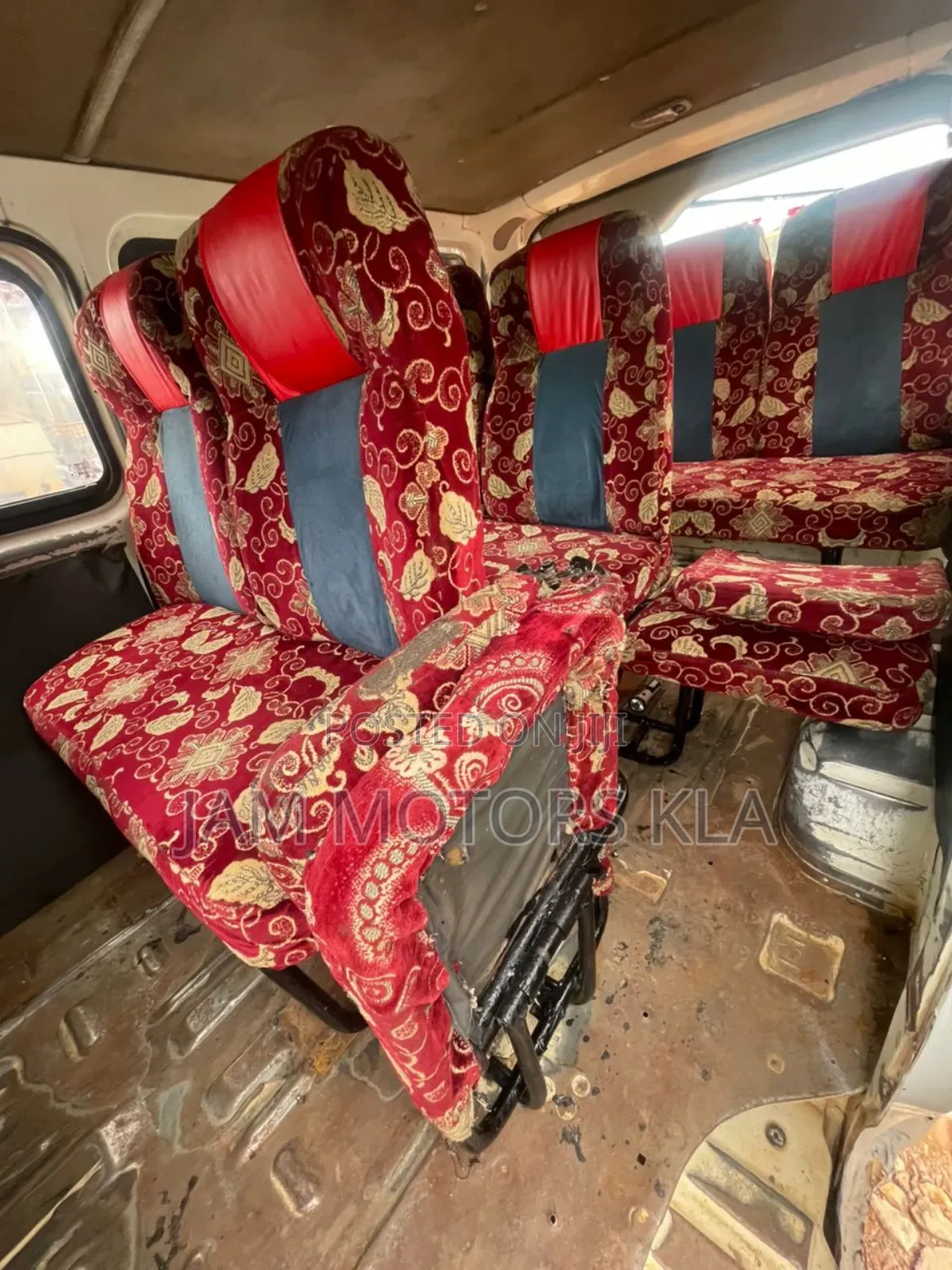 Toyota HiAce 2009 White