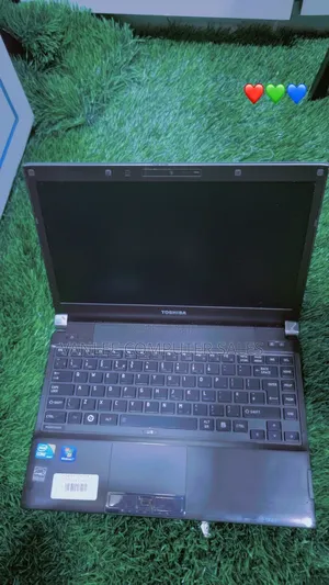 Laptop Toshiba Portege M750 4GB Intel Core i3 HDD 320GB