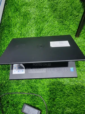 Laptop Dell Inspiron 15 8GB Intel Core i3 HDD+SSD 500GB