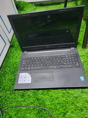 Laptop Dell Inspiron 15 8GB Intel Core i3 HDD+SSD 500GB