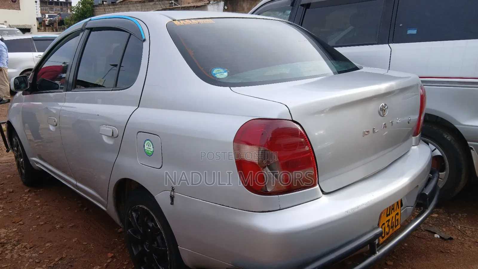 Toyota Platz 2002 Silver