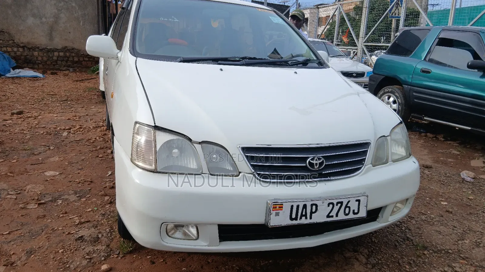 Toyota Gaia 2003 White