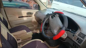 Toyota Gaia 2003 White
