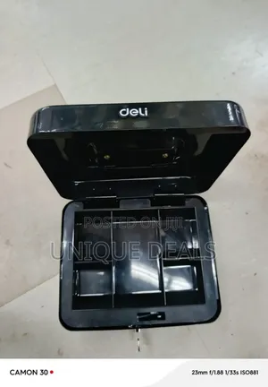 Deli Et500 Cashbox With Key, 90 Mm X 200 Mm X 160 Mm Size, Black