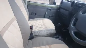 Toyota Land Cruiser 2010 Green