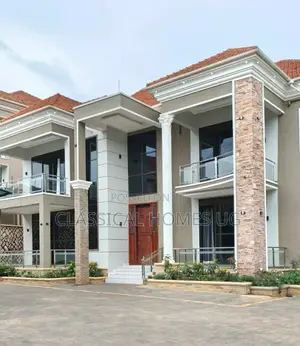 5bdrm Duplex in Lubowa Entebbe Road, Central Division for rent