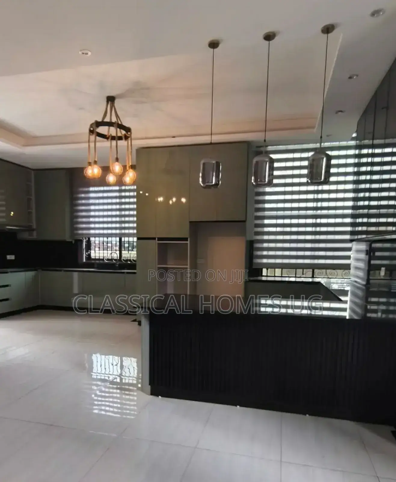 5bdrm Duplex in Lubowa Entebbe Road, Central Division for rent