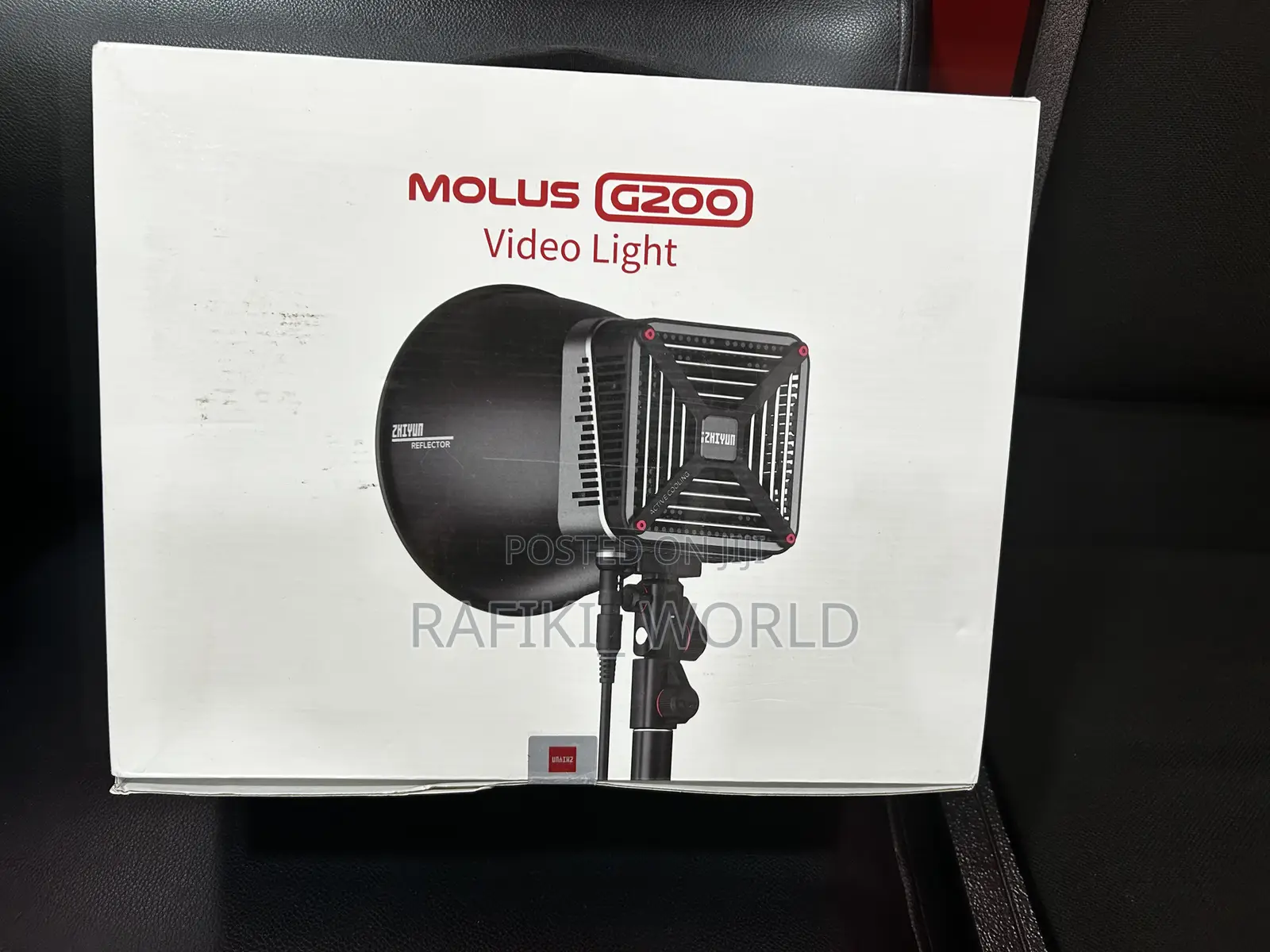 Zhiyun Molus G200 200w Video Light With Bowens Mount