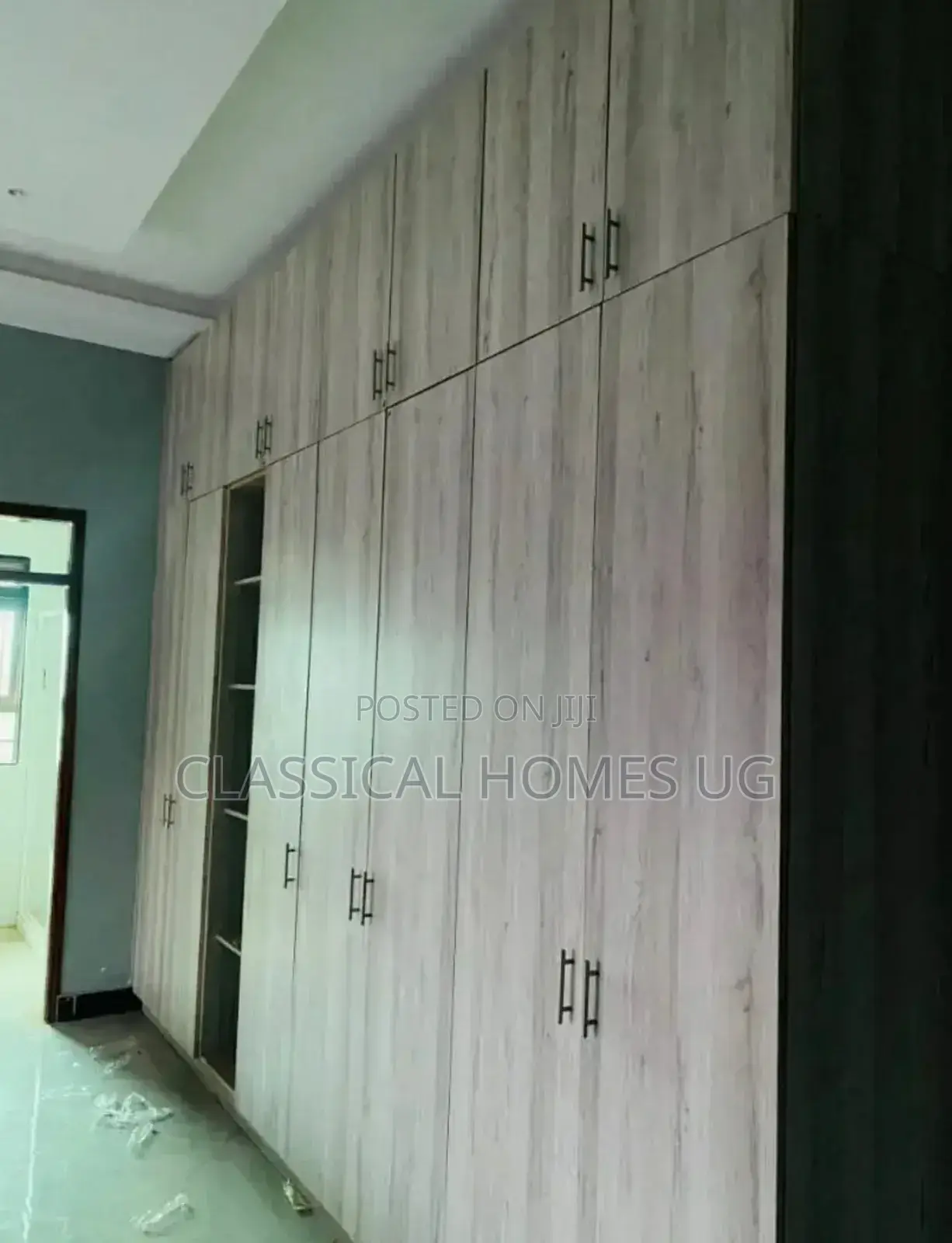 5bdrm Duplex in Lubowa Entebbe Road, Central Division for rent