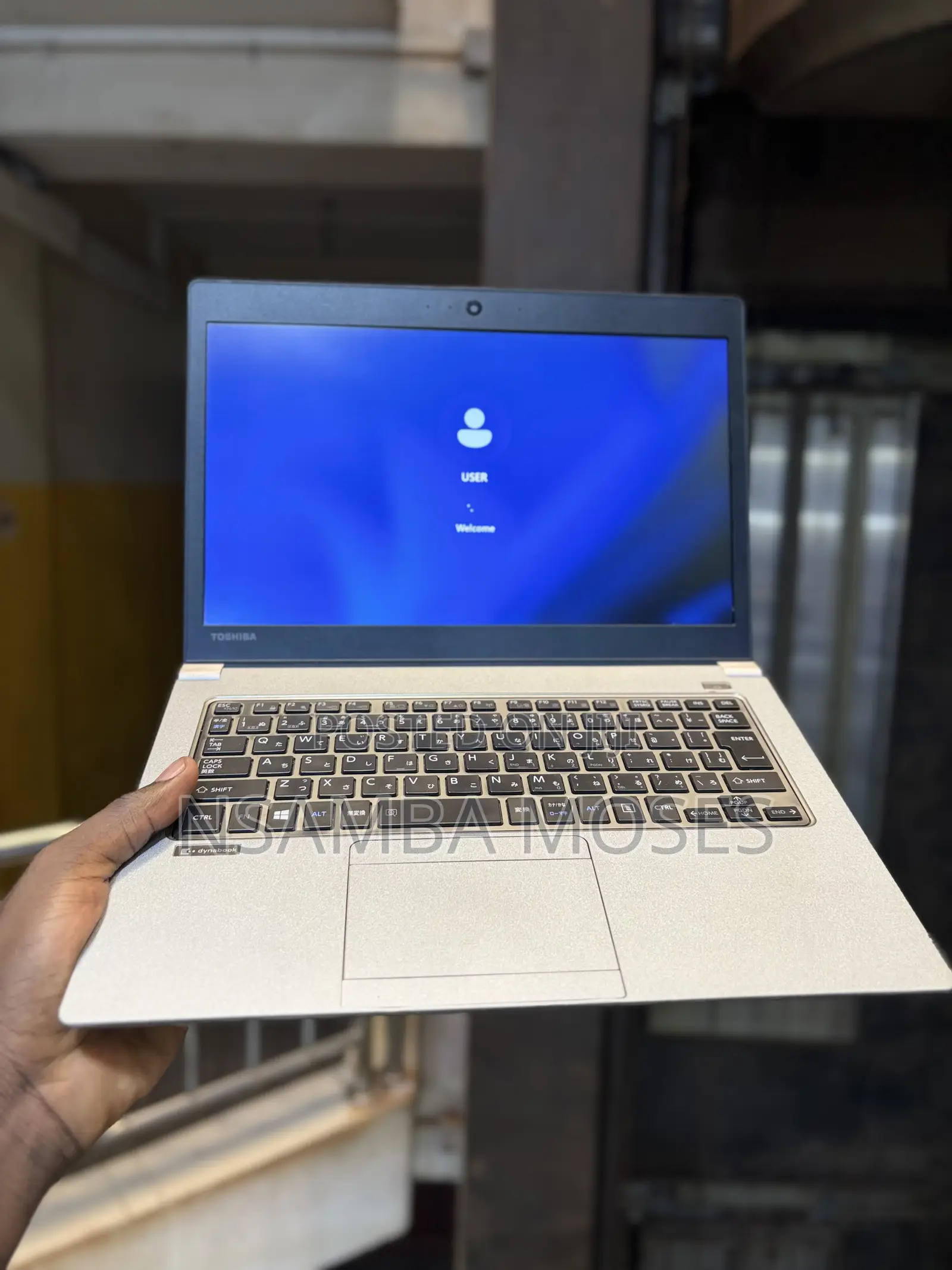 Laptop Toshiba Dynabook t552 8GB Intel Core i3 SSD 256GB