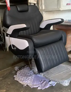 Saloon Chair