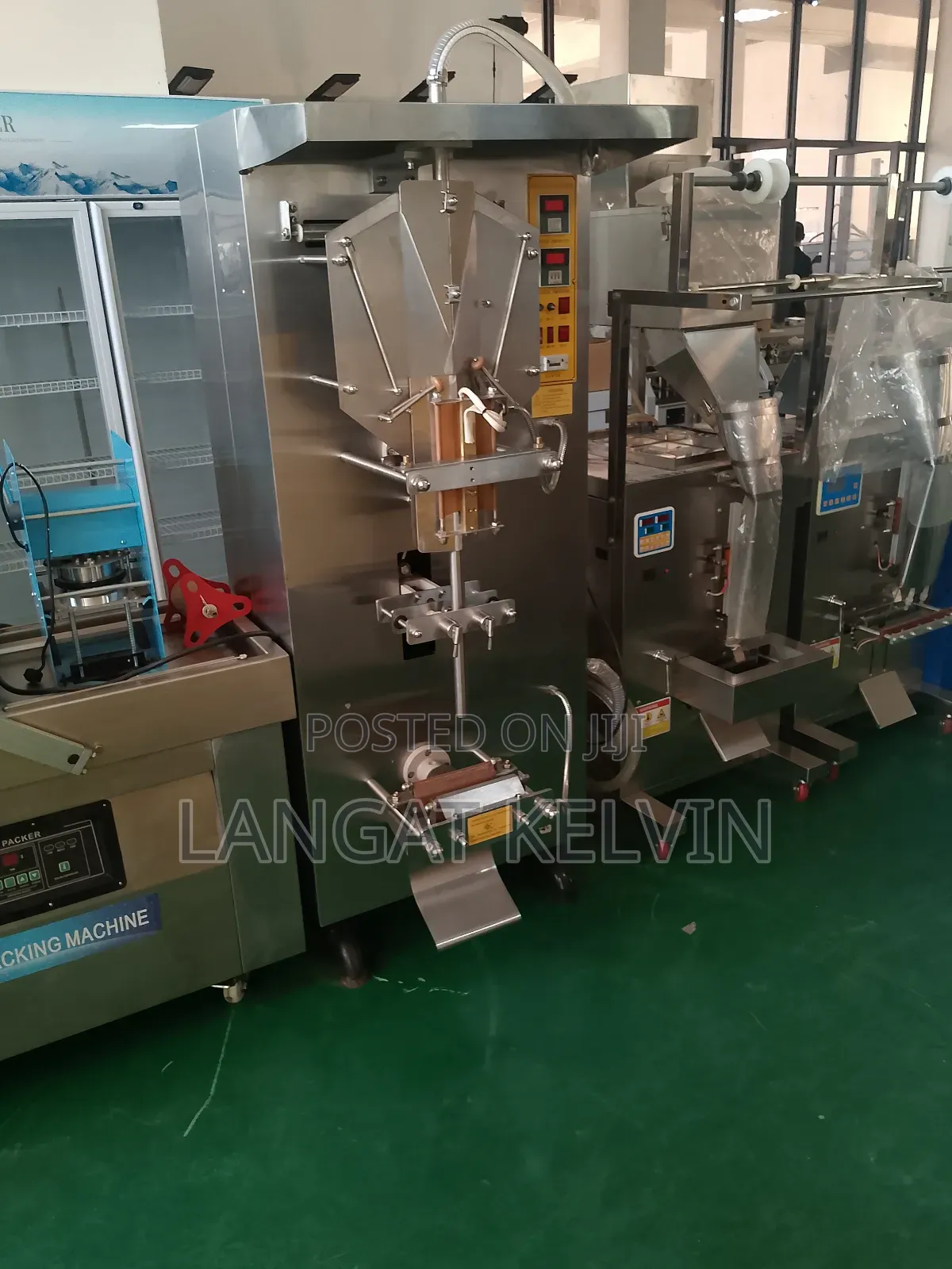 Commercial Automatic Liquid Packaging Machine – High Efficiency