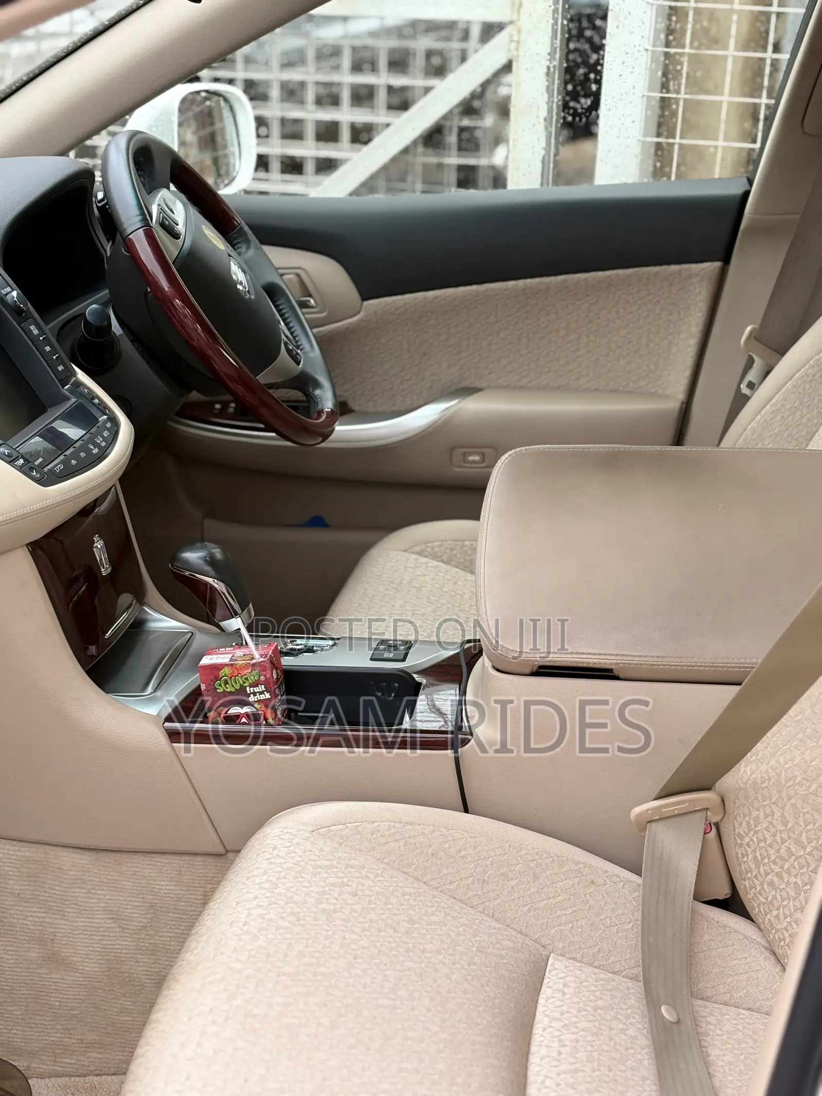 Toyota Crown 2014 White