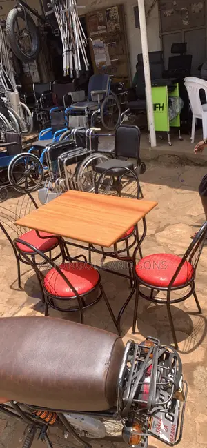 Simple Table Set