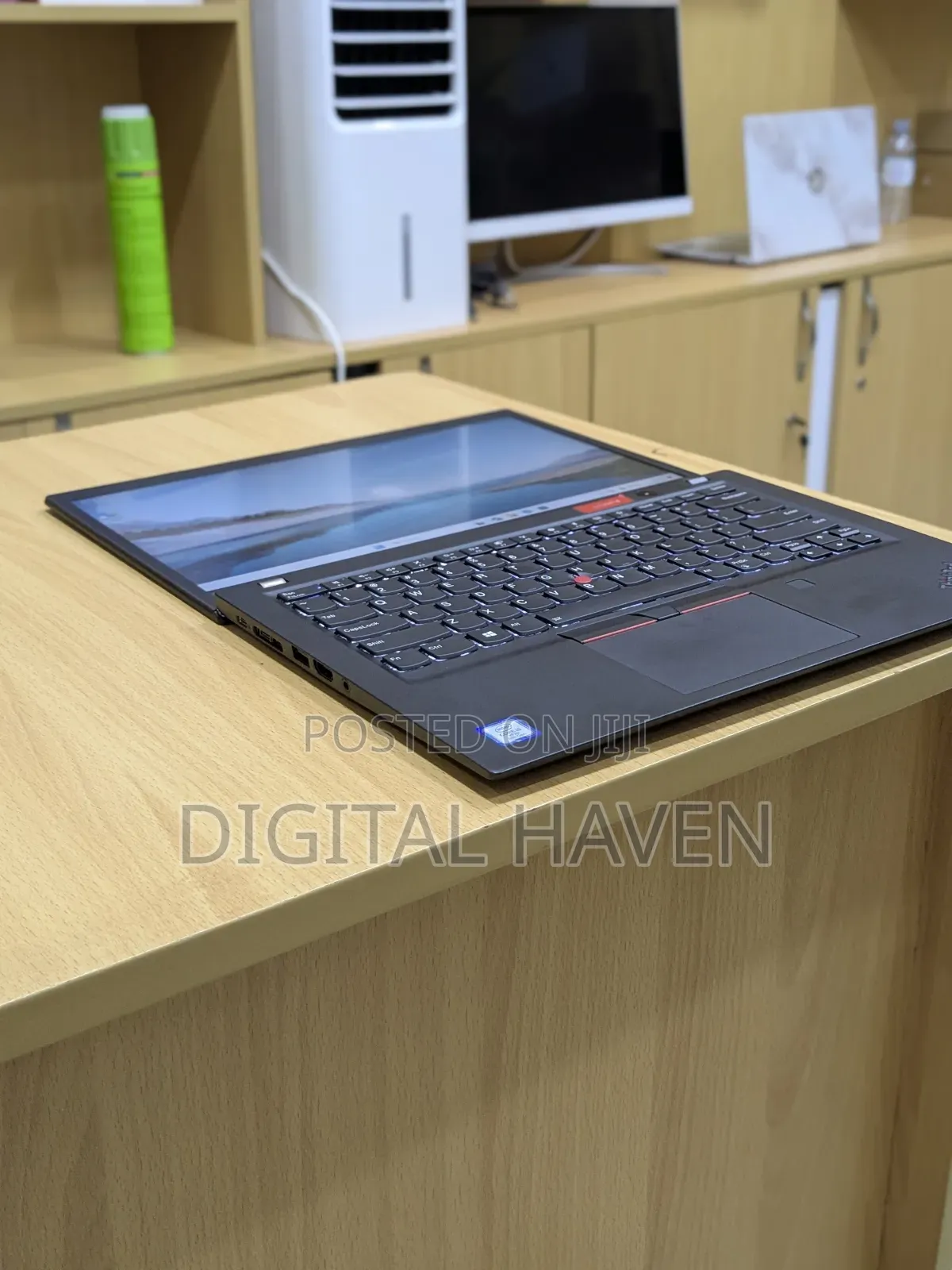 Laptop Lenovo Thinkpad T490s 8GB Intel Core i5 SSHD (Hybrid) 256GB