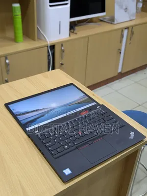 Laptop Lenovo Thinkpad T490s 8GB Intel Core i5 SSHD (Hybrid) 256GB