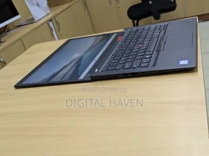 Laptop Lenovo Thinkpad T490s 8GB Intel Core i5 SSHD (Hybrid) 256GB