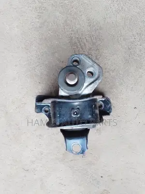 Seinta,Probox Engine Mounting
