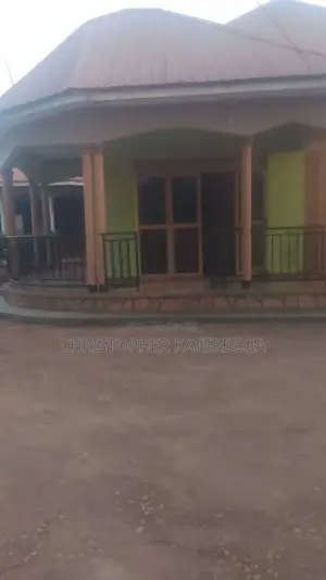 Guesthouse in Kavumba for Sale