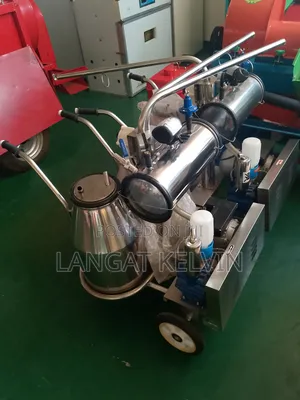 Commercial Double Bucket Milking Machine – Fast Efficient