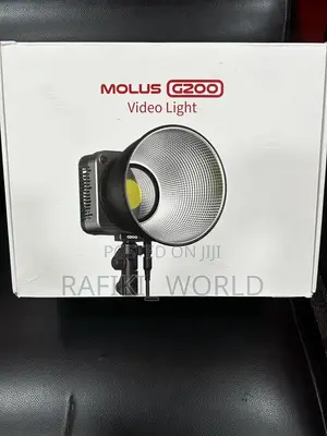 Zhiyun Molus G200 200w Video Light With Bowens Mount